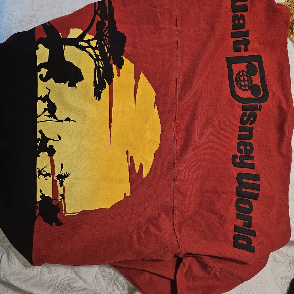 Walt Disney World spirit jersey LION KING NWT XL